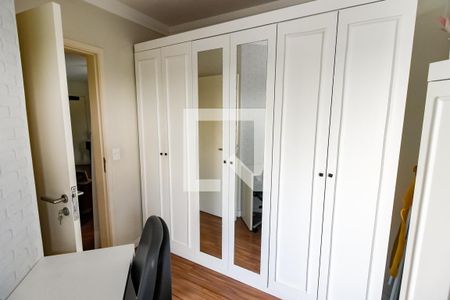 Quarto 1 - Armários de apartamento para alugar com 2 quartos, 57m² em Jardim Henriqueta, Taboão da Serra