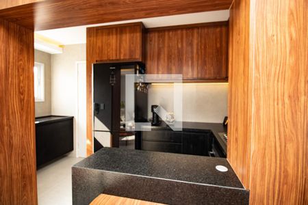 Apartamento à venda com 56m², 1 quarto e 1 vaga Apartamento à venda com 56m², 1 quarto e 1 vagaCozinha, panorâmica balcão americano