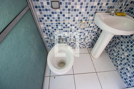 Casa à venda com 410m², 5 quartos e sem vaga Casa à venda com 410m², 5 quartos e sem vagaBanheiro