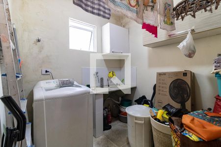 Casa à venda com 252m², 3 quartos e 3 vagasLavanderia