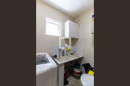 Casa à venda com 252m², 3 quartos e 3 vagasLavanderia