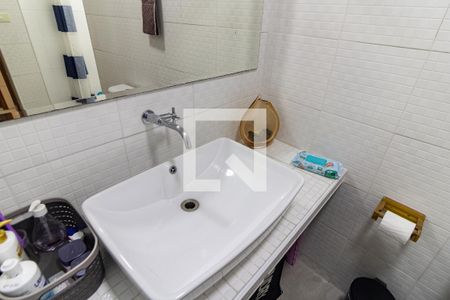 Casa à venda com 252m², 3 quartos e 3 vagasBanheiro 