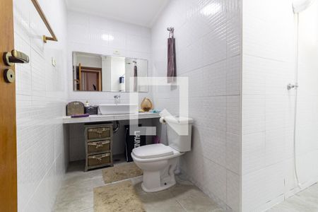 Casa à venda com 252m², 3 quartos e 3 vagasBanheiro 