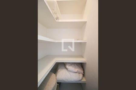 Apartamento à venda com 228m², 4 quartos e 4 vagasDespensa Área de Serviço