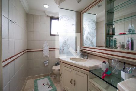 Apartamento à venda com 228m², 4 quartos e 4 vagasBanheiro