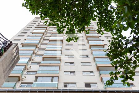 Apartamento à venda com 66m², 2 quartos e 2 vagas Apartamento à venda com 66m², 2 quartos e 2 vagasFachada