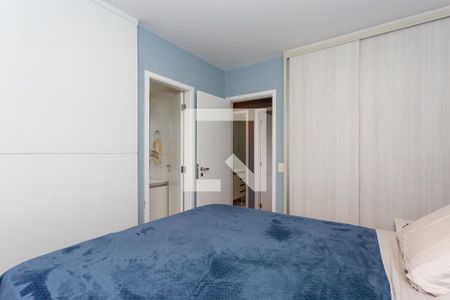 Apartamento à venda com 66m², 2 quartos e 2 vagas Apartamento à venda com 66m², 2 quartos e 2 vagasSuíte