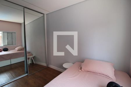 Casa à venda com 245m², 3 quartos e 4 vagasQuarto 2