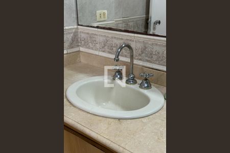 Apartamento para alugar com 120m², 3 quartos e 1 vagaBanheiro