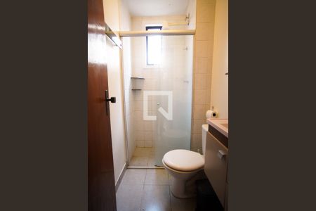Banheiro de apartamento à venda com 2 quartos, 76m² em São João Batista, Belo Horizonte