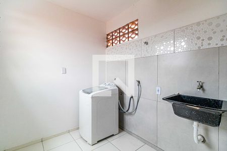 Área comum - Lavanderia de casa para alugar com 1 quarto, 16m² em Conjunto Residencial Butantã, São Paulo