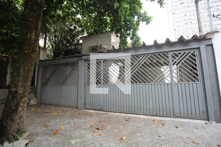 Casa à venda com 129m², 3 quartos e 3 vagasFachada