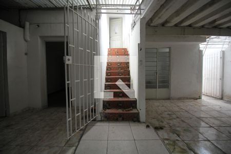 Casa à venda com 129m², 3 quartos e 3 vagasEscada