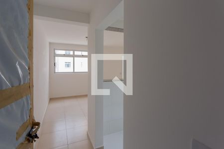 Entrada de apartamento à venda com 3 quartos, 58m² em Conjunto California, Belo Horizonte
