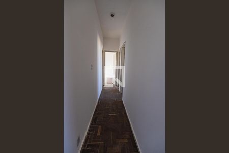 Corredor de apartamento para alugar com 3 quartos, 75m² em Alípio de Melo, Belo Horizonte