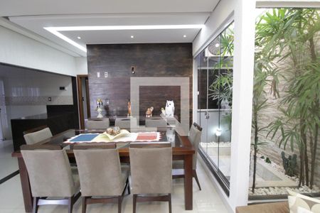 Casa para alugar com 250m², 3 quartos e 3 vagasSala de Jantar