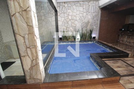 Casa para alugar com 250m², 3 quartos e 3 vagasPiscina