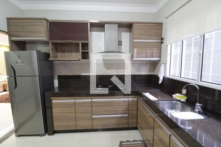 Casa para alugar com 250m², 3 quartos e 3 vagasCozinha
