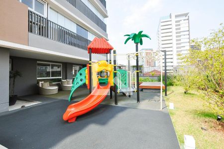 Apartamento à venda com 96m², 2 quartos e 2 vagasÁrea comum - Playground