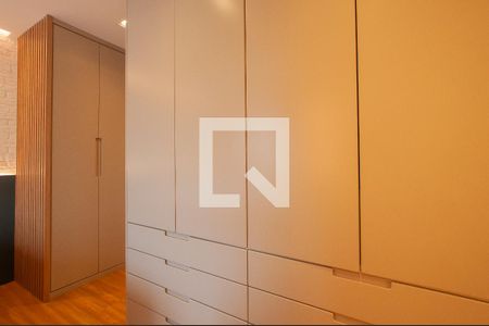 Apartamento à venda com 96m², 2 quartos e 2 vagasCloset da suíte 1