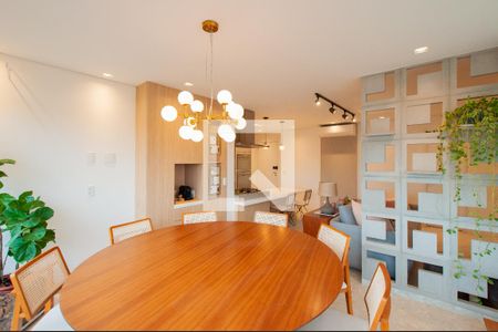 Apartamento à venda com 96m², 2 quartos e 2 vagasVaranda