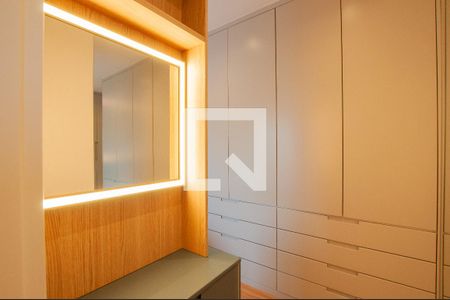 Apartamento à venda com 96m², 2 quartos e 2 vagasCloset da suíte 1