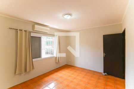 Quarto 1 de casa para alugar com 3 quartos, 247m² em Vila Santa Luzia, Taboão da Serra