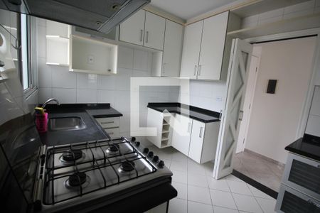 Apartamento à venda com 83m², 3 quartos e 2 vagasCozinha