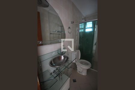 Apartamento à venda com 83m², 3 quartos e 2 vagasBanheiro