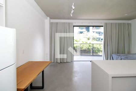 Sala/Quarto de kitnet/studio à venda com 1 quarto, 43m² em Vila Olímpia, São Paulo