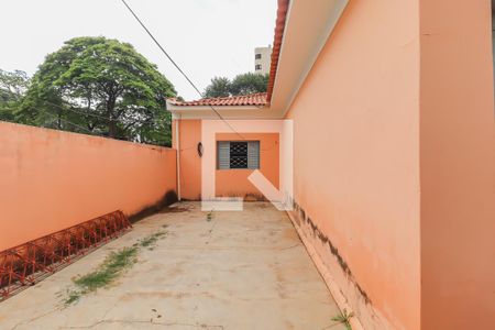 Casa à venda com 200m², 2 quartos e 1 vagaQuintal