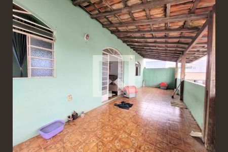 Casa à venda com 228m², 4 quartos e 5 vagasÁrea Externa