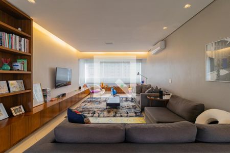 Apartamento à venda com 235m², 4 quartos e 4 vagas Apartamento à venda com 235m², 4 quartos e 4 vagasSala