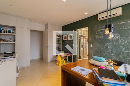 Apartamento à venda com 235m², 4 quartos e 4 vagas Apartamento à venda com 235m², 4 quartos e 4 vagasCopa