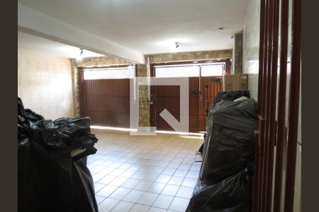 Garagem de casa para alugar com 3 quartos, 549m² em Vila Comercial, São Paulo