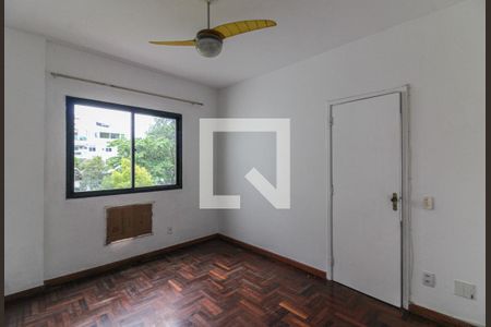 Quarto de apartamento para alugar com 2 quartos, 60m² em Recreio dos Bandeirantes, Rio de Janeiro