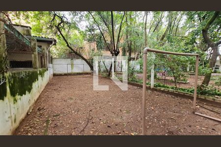 Apartamento à venda com 64m², 2 quartos e sem vaga Apartamento à venda com 64m², 2 quartos e sem vagaÁrea comum - quadra de futebol