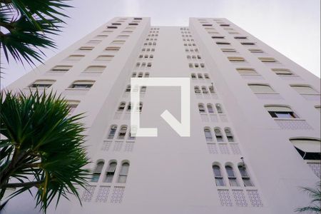 Apartamento à venda com 85m², 2 quartos e 1 vagaFachada