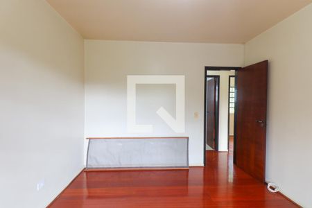 Quarto 1 de casa para alugar com 3 quartos, 102m² em Santa Cândida, Curitiba