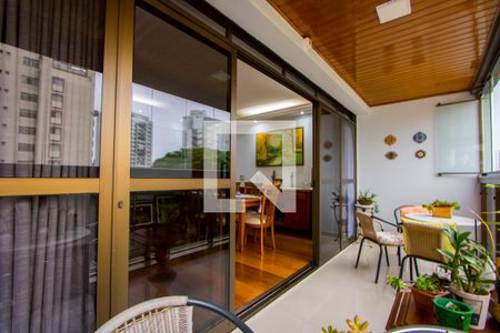 Varanda da sala de apartamento para alugar com 4 quartos, 184m² em Vila Gilda, Santo André