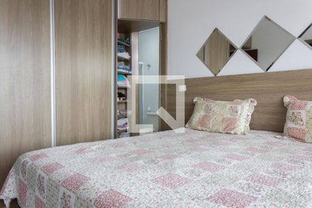 Suíte 1 de casa para alugar com 4 quartos, 380m² em Jardim Calux, São Bernardo do Campo