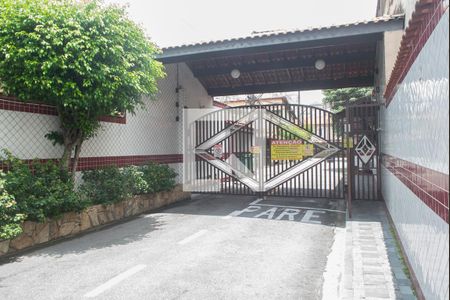 Casa de condomínio para alugar com 70m², 2 quartos e 1 vagaFachada e portaria