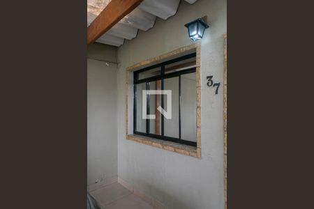 Casa de condomínio para alugar com 70m², 2 quartos e 1 vagaEntrada