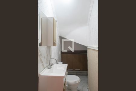 Lavabo de casa de condomínio para alugar com 2 quartos, 70m² em Vila Continental, São Paulo