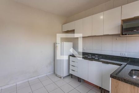 Sala/Cozinha de casa para alugar com 2 quartos, 56m² em Serraria, Diadema