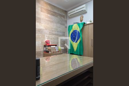 Casa de condomínio para alugar com 480m², 5 quartos e 6 vagasEscritório