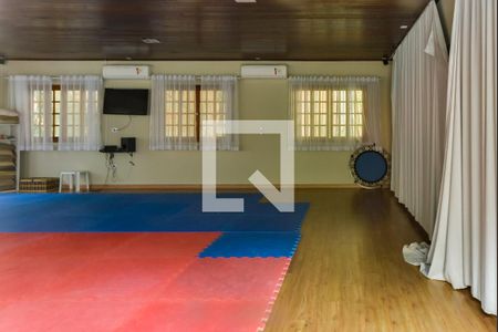 Casa de condomínio para alugar com 480m², 5 quartos e 6 vagasÁrea comum do condomínio