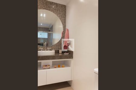 Casa de condomínio para alugar com 480m², 5 quartos e 6 vagasBanheiro da Suíte 4