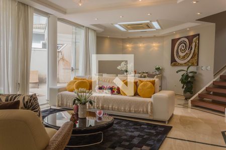 Sala de casa de condomínio para alugar com 5 quartos, 480m² em Parque Terra Nova Ii, São Bernardo do Campo