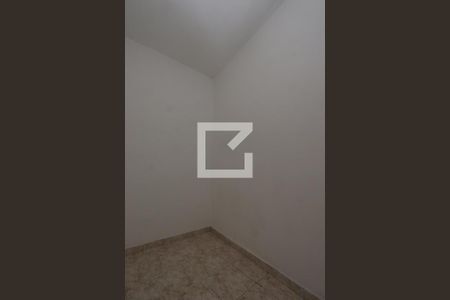 Closet de casa para alugar com 3 quartos, 90m² em Vila Alpina, São Paulo